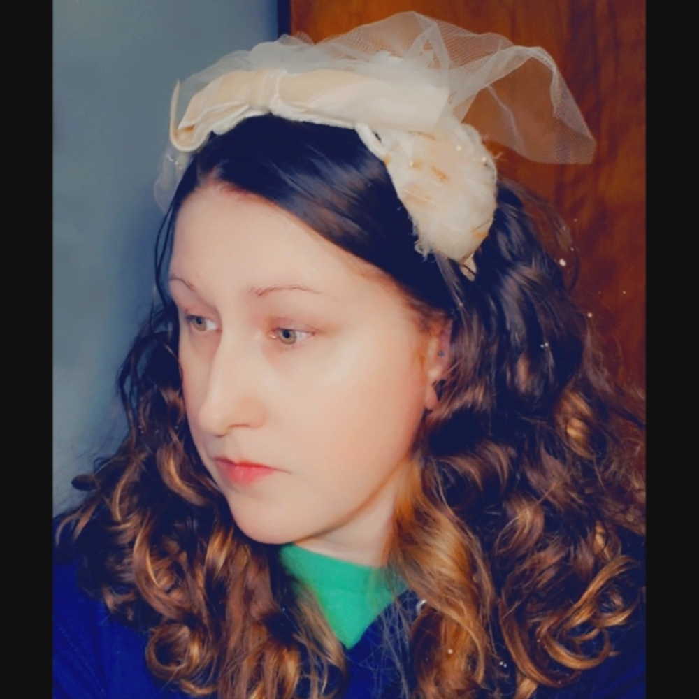 Vintage - 1954 Bridal Half-Hat With Original Box & Reciept - Picture 11 of 15